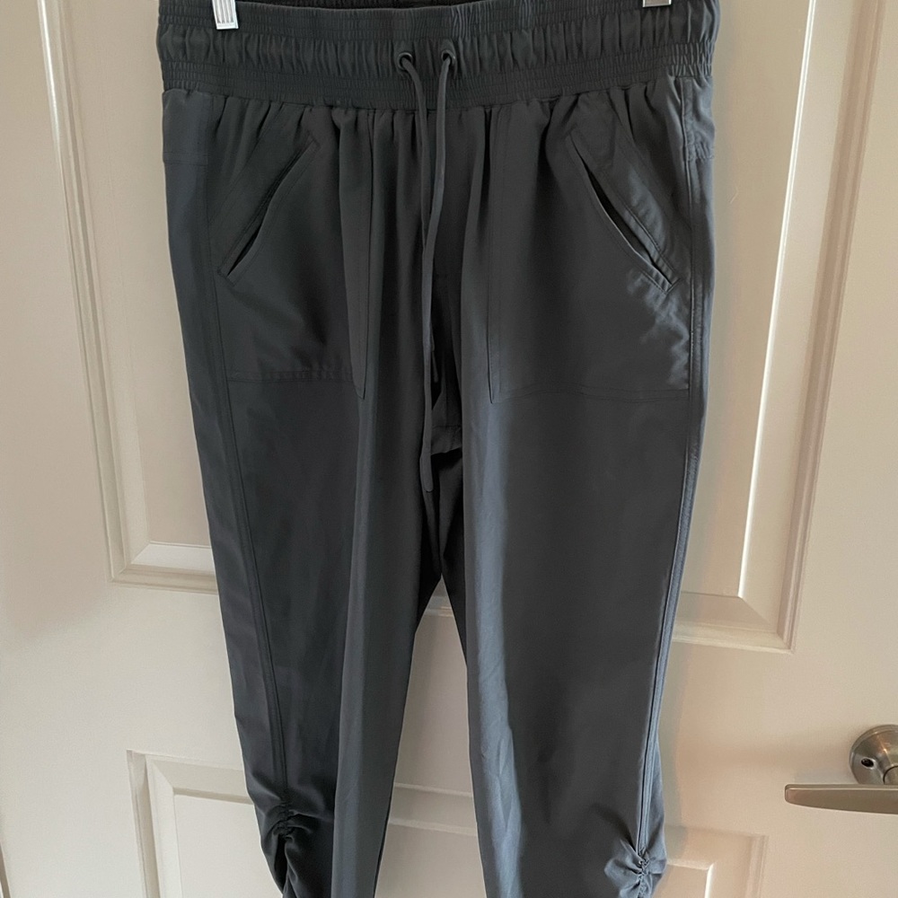 Prana Capri Pants - Womens Small